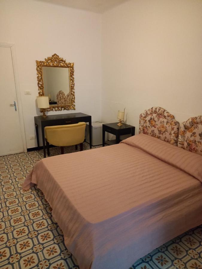 Curpi De Ma Hotell Bonassola Exteriör bild